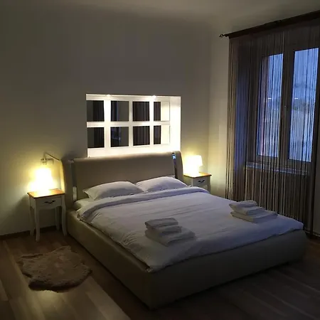 9 Central Apartment *